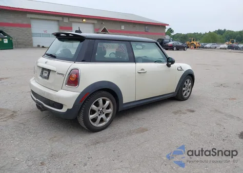 2010 Mini Cooper S z USA, uszkodzony, nr VIN WMWMF7C50ATX42847